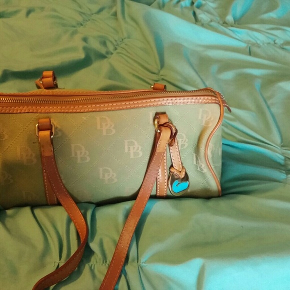 Dooney Bourke used purse - Picture 1 of 3